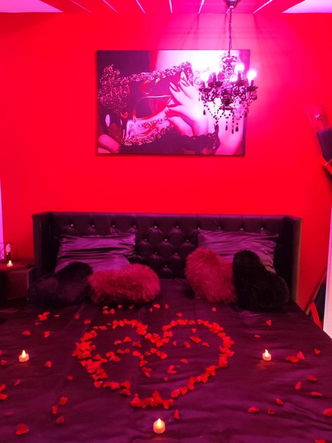 Ange Ou Demon, Jacuzzi, Sauna, Marches De Noel Benfeld